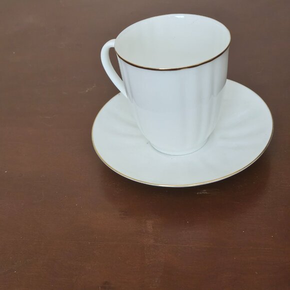 Lomonosov Porcelain Factory Bone China Porcelain Espresso Cup With Golden Edge - Picture 5 of 5